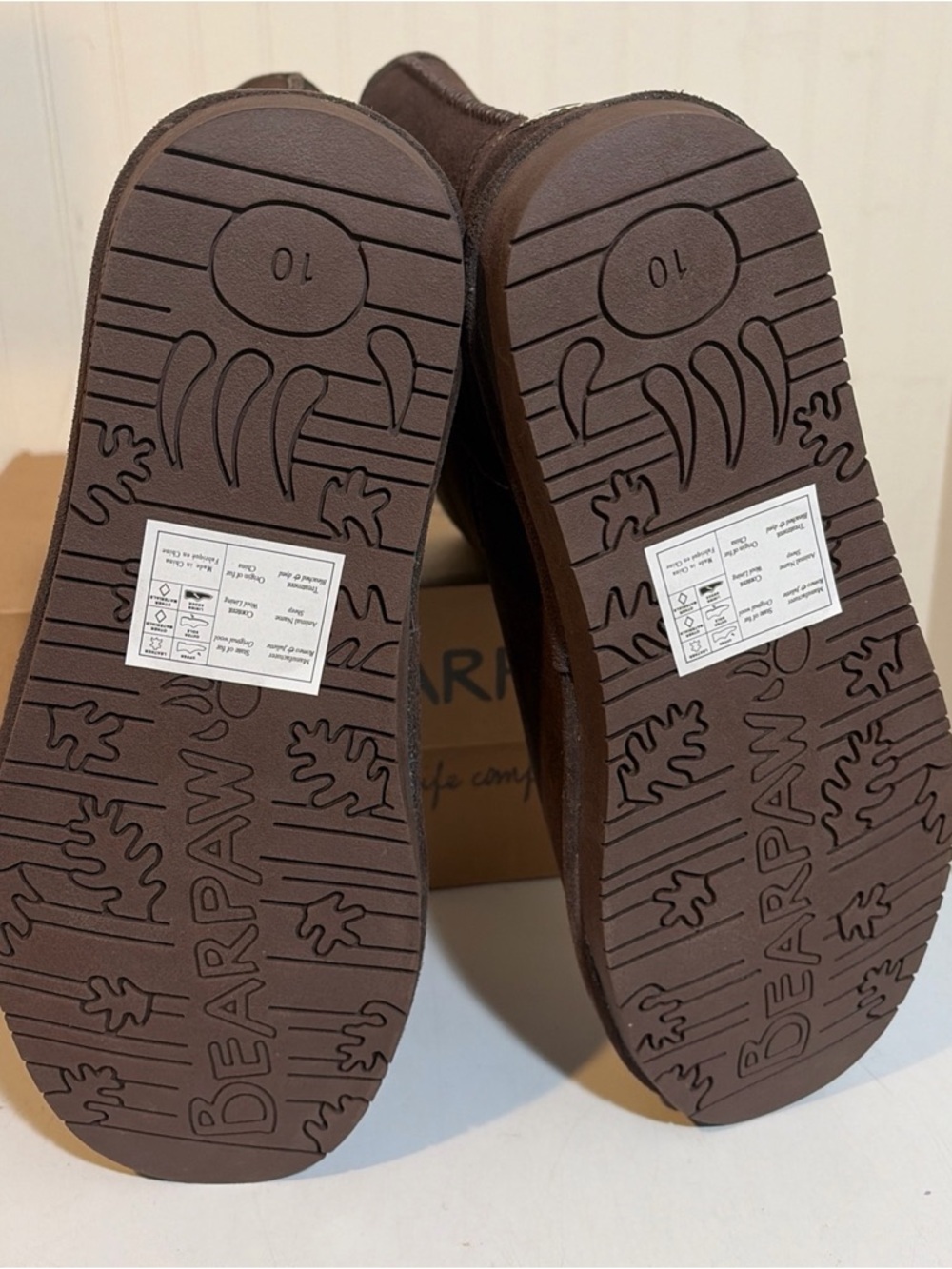 BearPaw Women's Emma Short chocolate 608W BNIB!! - Picture 6 of 9